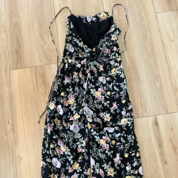 Abercrombie & Fitch Culotte Jumpsuit - Picture 2 of 3